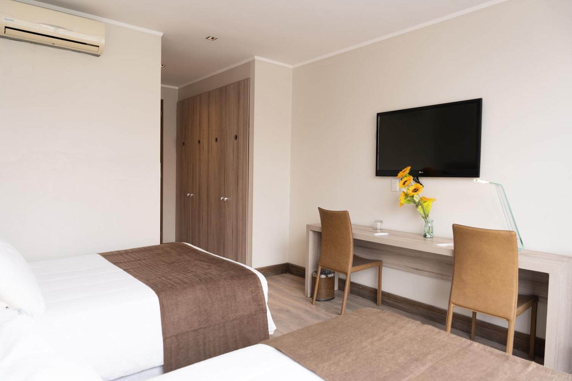 Habitación Doble Estándar con 2 camas grandes